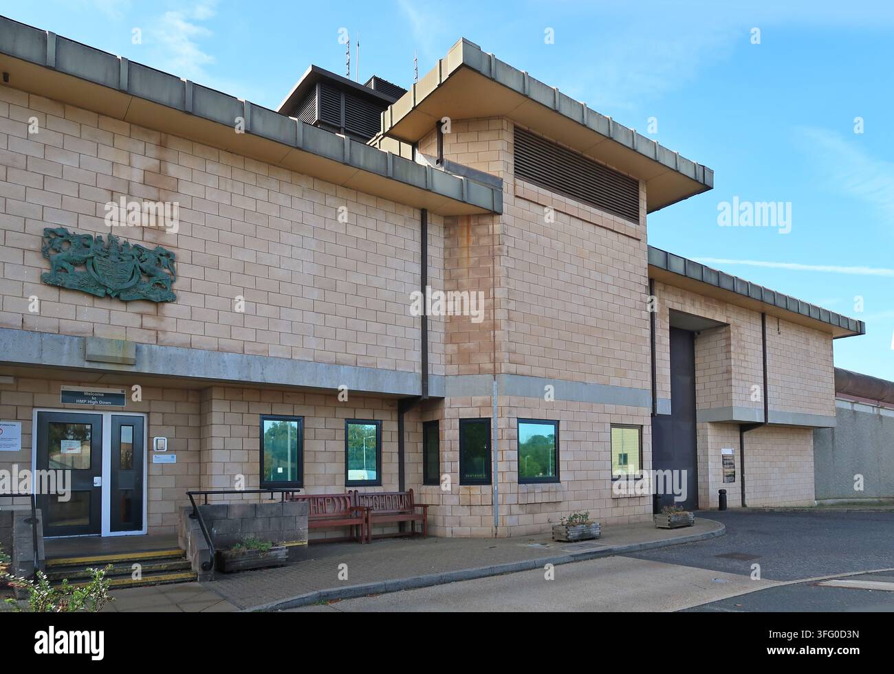 Main entrance to High Down Prison, Banstead, Surrey, UK. A Category C, men's prison opened in 1992 on the site of the old Banstead Hospital. Stock Photo