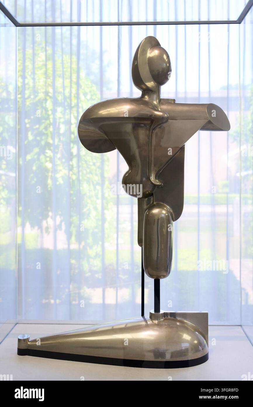 Oskar Schlemmer　Baltimore Museum of Art Oskar schlemmer, sculpture hi-res stock photography and images - Alamy