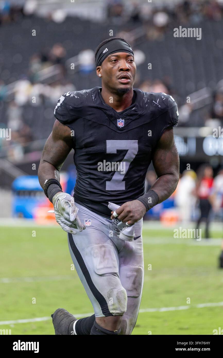 Quay Vector Las Vegas Raiders linebacker Quay Walker (7) leaves the field after the ...