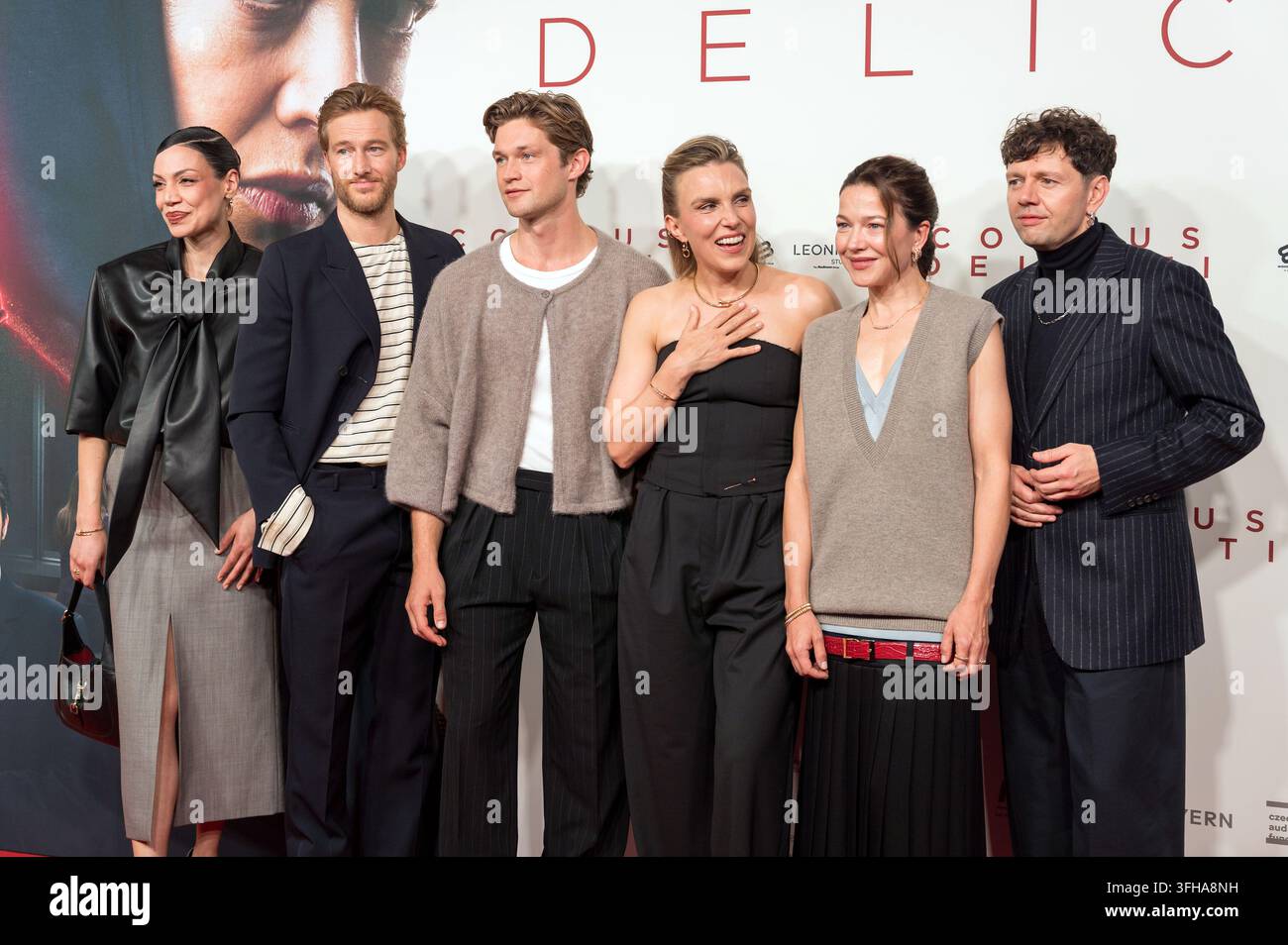 haley-louise-jones-alexander-fehling-damian-hardung-lena-stahl