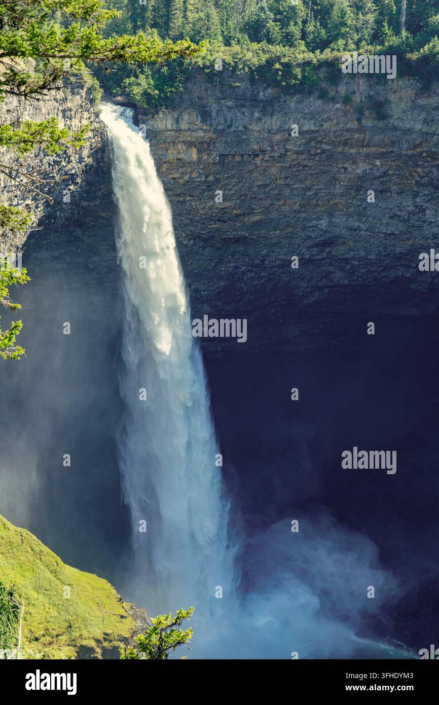Foam Landscape Rocks Powerful water crashes down rocky hi-res stock photography and images ...