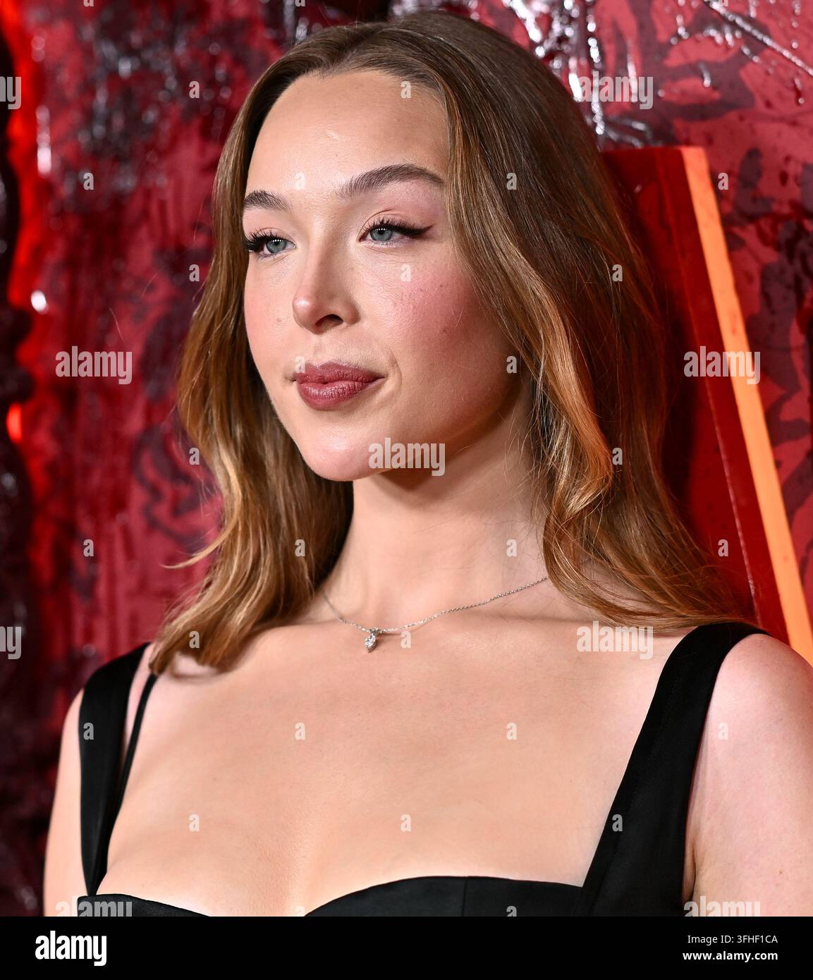 ella-beatty-attends-the-premiere-of-netflix-s-monster-the-lizzie