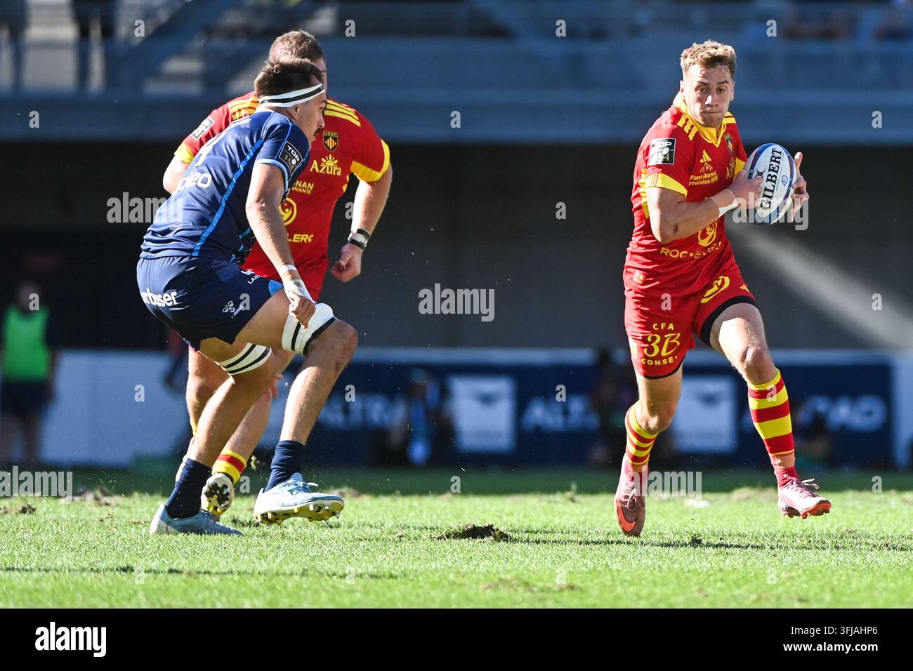 Theo FORNER of USAP during TOP 14 match between Montpellier and ...