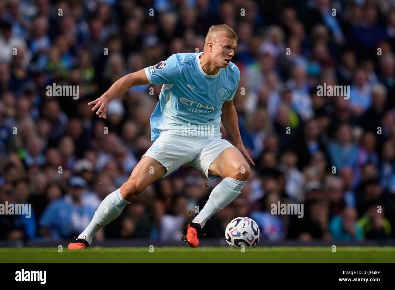 manchester-city-s-erling-haaland-in-action-during-the-english-premier