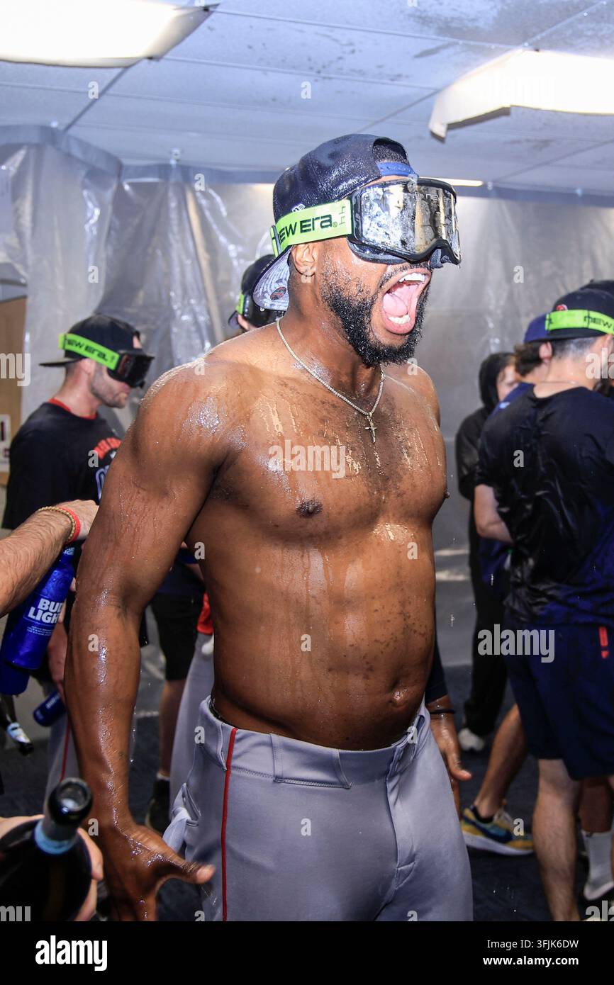 White Sox, Cubs, Guardians, and Padres Clinch MLB Playoff Berths in Thrilling Thursday White Sox, Cubs, Guardians, and Padres Clinch MLB Playoff Berths in Thrilling Thursday
