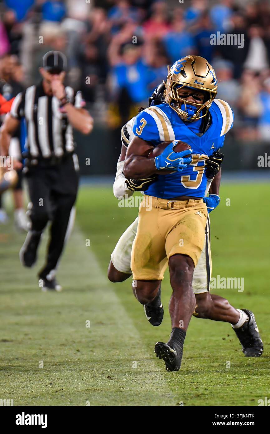Pasadena, CA. 19th Sep, 2026. UCLA Bruins running back Wayne Knight (3 ...