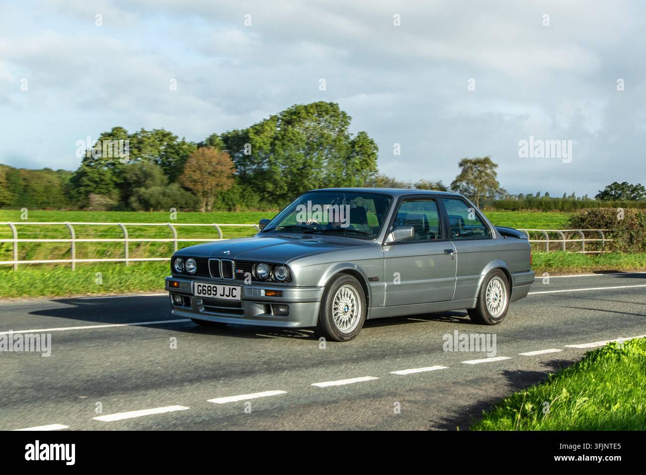 Bmw 3 series 325i sport manual hi-res stock photography and images