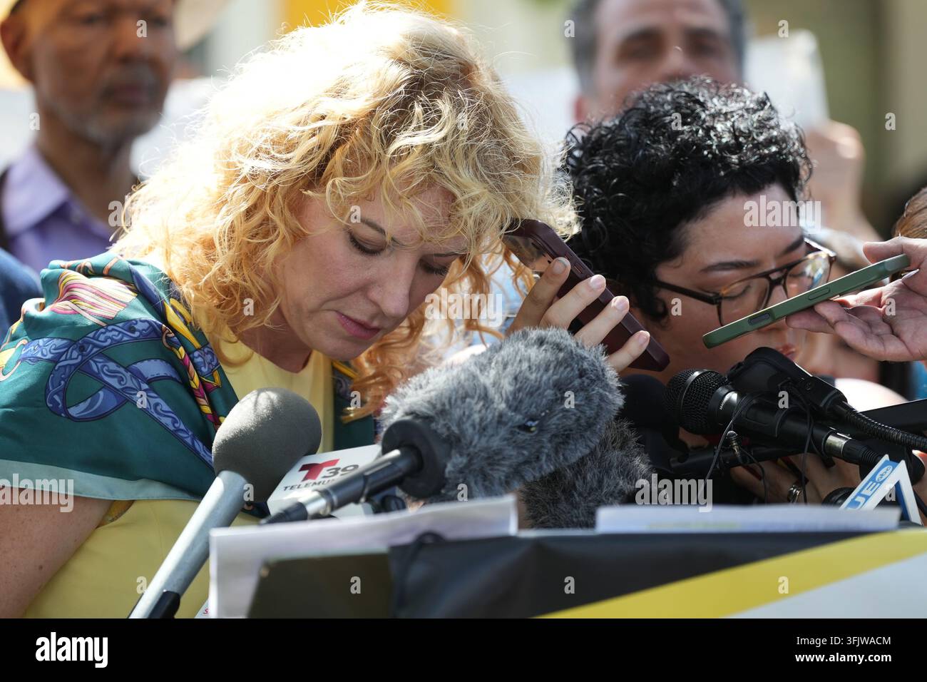 Kate Lincoln-Goldfinch, left, attorney for Wilber Rafael Garces Perez ...