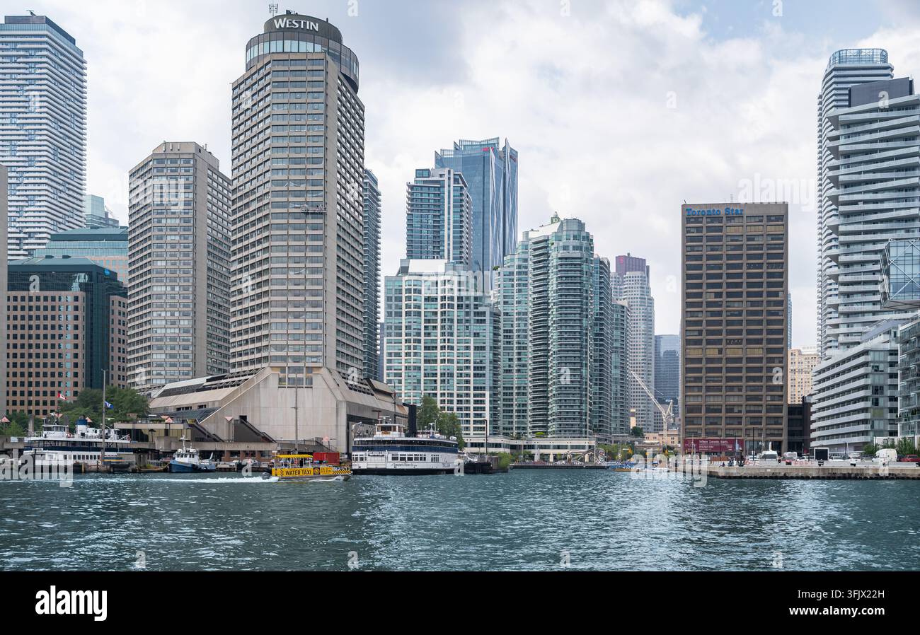 Toronto cityscape panorama. Toronto city skyline modern architecture ...