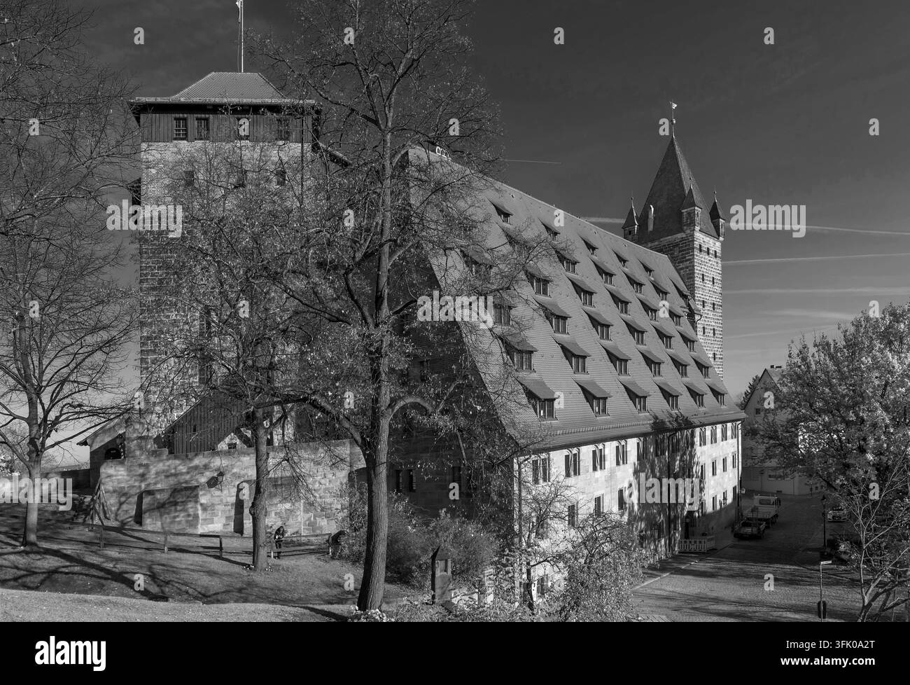 Pentagon Black and White Stock Photos & Images - Alamy