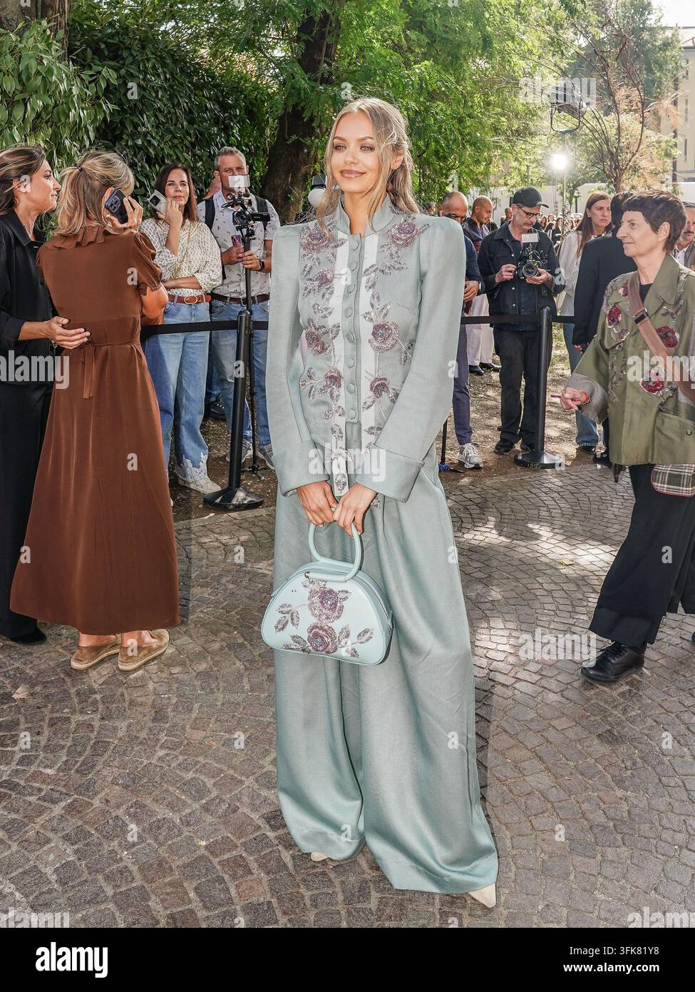 Compressed Spring Vector IPA88871992 - Milan, Milan Women's Fashion Week Spring/Summer 2027 ...