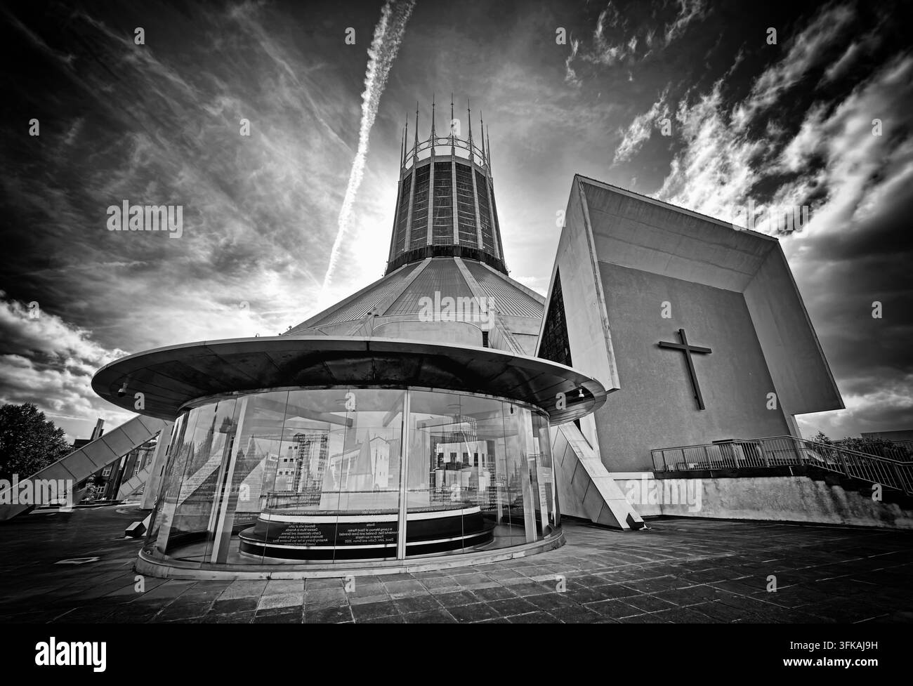 Liverpool Metropolitan Cathedral in dramatic black and white, showing Frederick Gibberd’s modernist Roman Catholic landmark on Mount Pleasant. Stock Photo