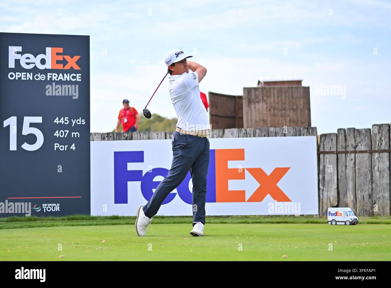 Darius VAN DRIEL ( Netherlands ) during the FedEx French Open 2026 day ...