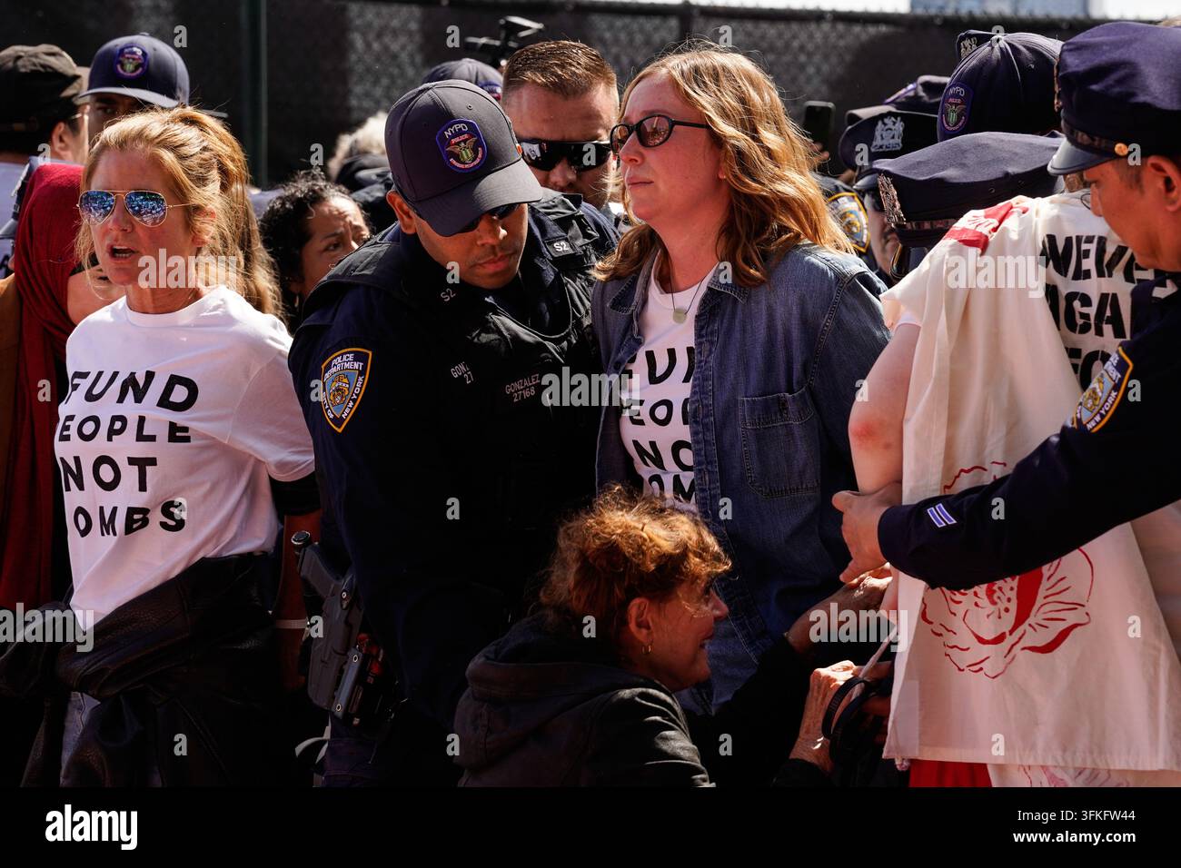 Demonstrators are arrested ahead of Israeli Prime Minister Benjamin ...