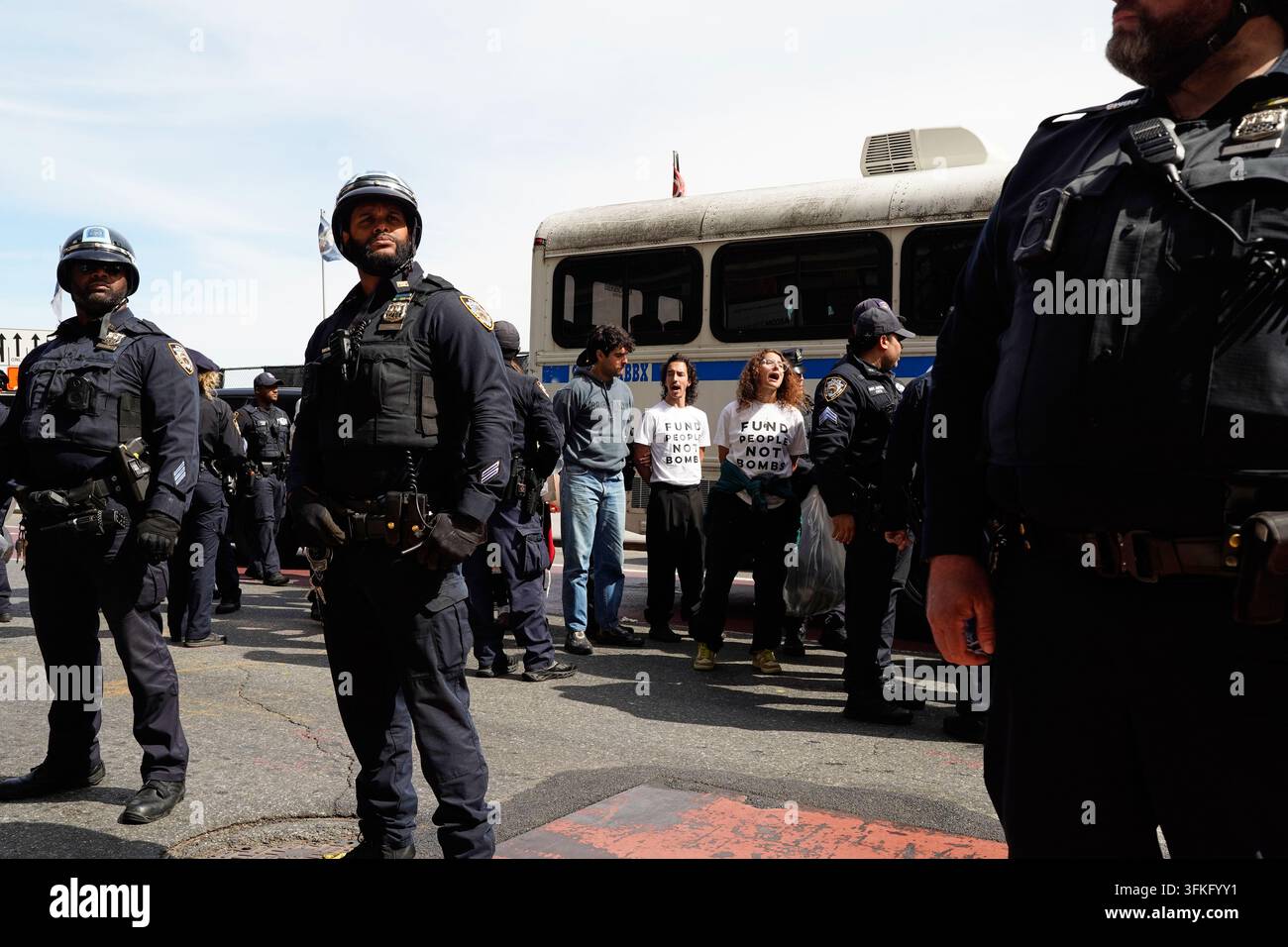 Demonstrators are arrested ahead of Israeli Prime Minister Benjamin ...