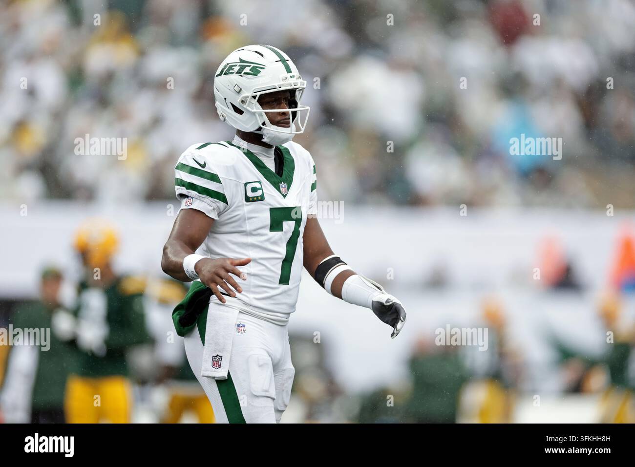 New York Jets Quarterback Geno Smith 7 Reacts During An NFL Football New York Jets Quarterback Geno Smith 7 Reacts During An Nfl Football Game Against The Green Bay Packers In East Rutherford Nj Sunday Sept 20 2026 Ap Photoadam Hunger 3FKHH8H 