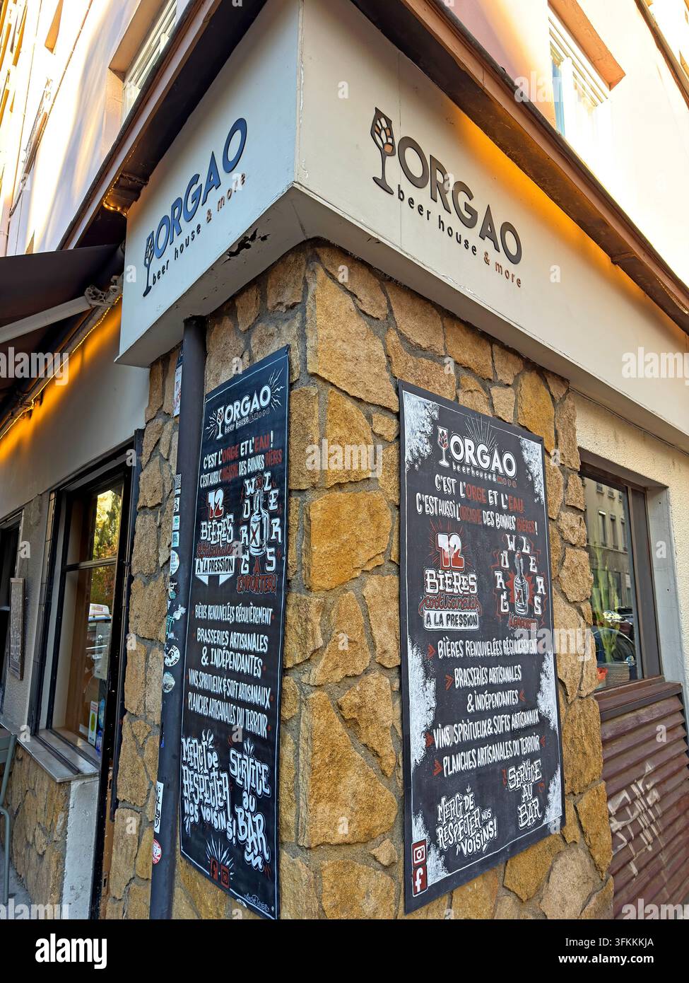 Orgao Beer House at 145 Rue Sébastien Gryphe in Lyon, a neighbourhood bar and beer venue. Stock Photo