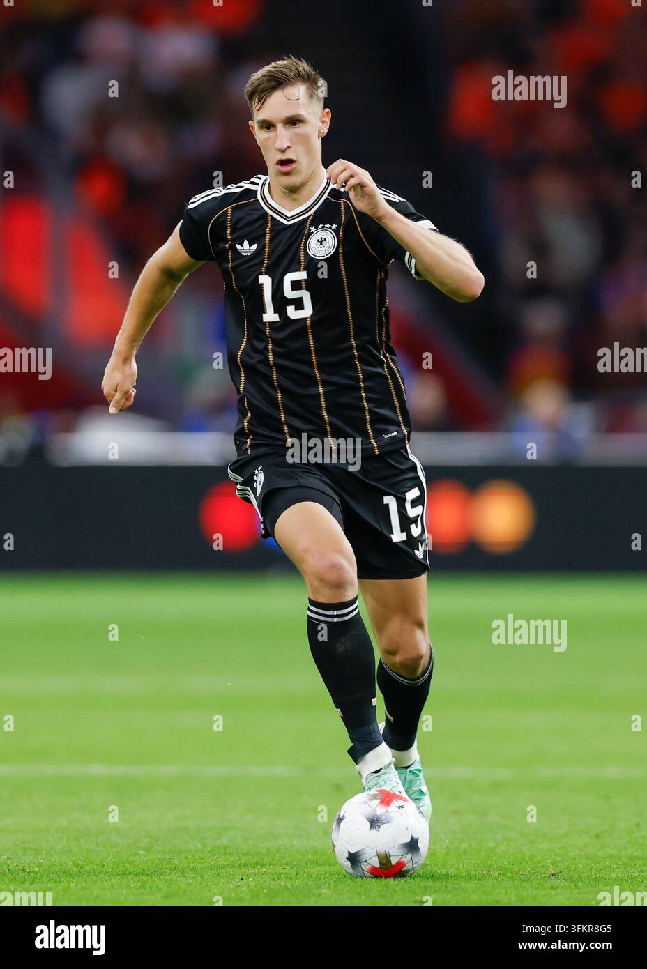 Nico Schlotterbeck injures right ankle in Germany training Nico Schlotterbeck injures right ankle in Germany training