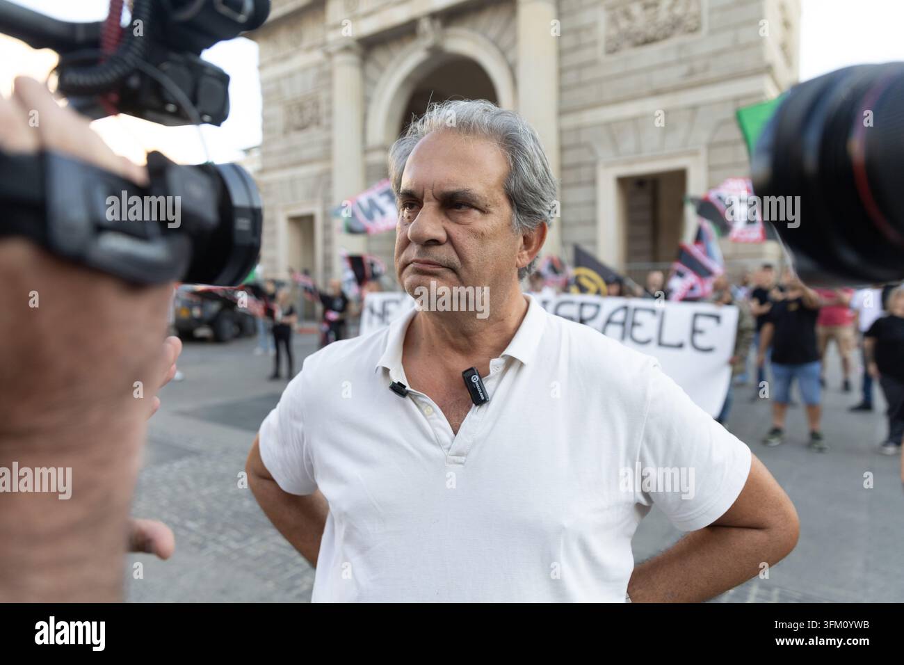 IPA89001941 - Milan, September 26, 2026, Piazza 25 Aprile: Forza Nuova ...
