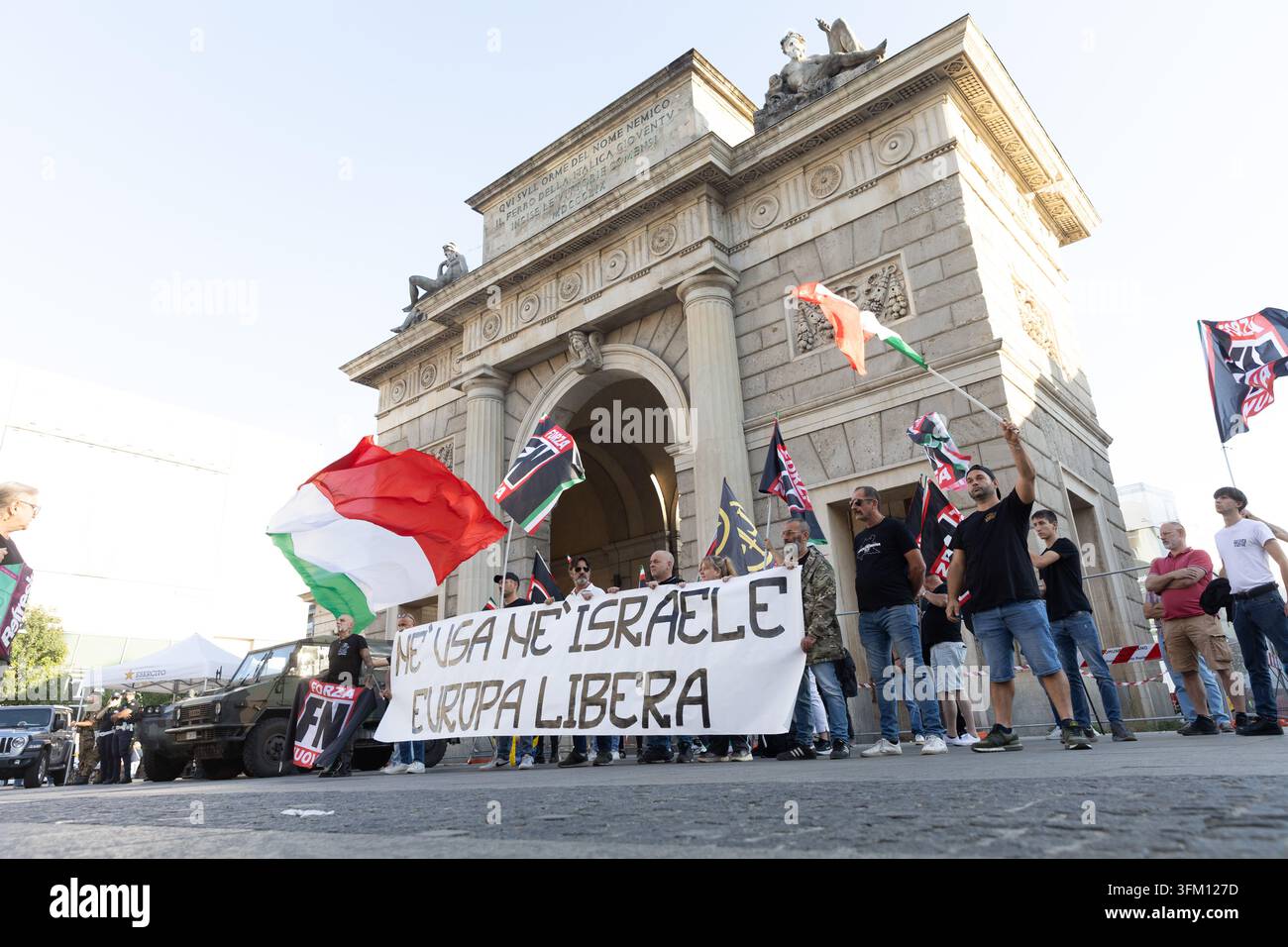 IPA89001966 - Milan, September 26, 2026, Piazza 25 Aprile: Forza Nuova ...