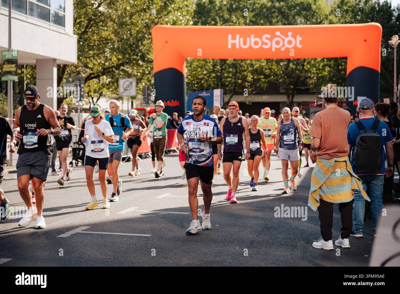 BMW Berlin Marathon 2026, Berlin, Germany, Runners pass through a ...