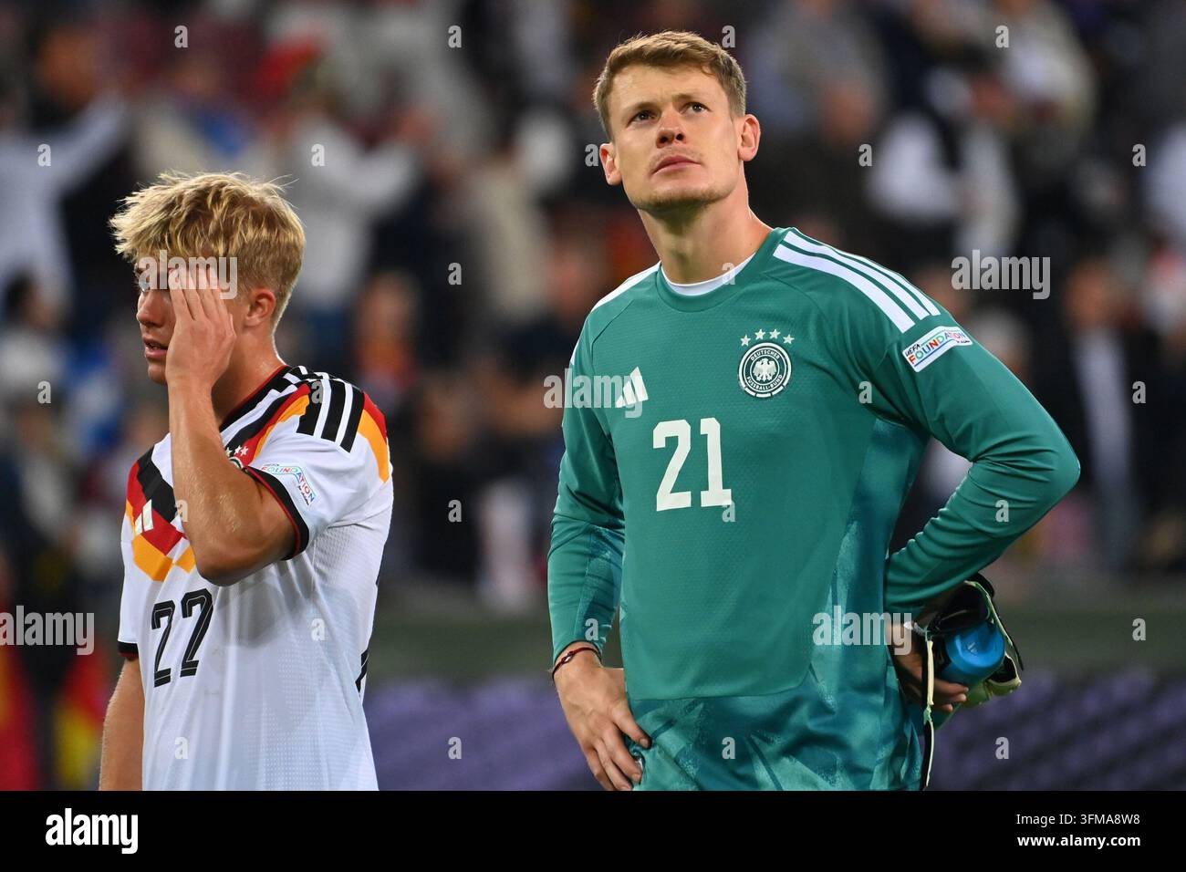 v.re:Goalkeeper [goalkeeper] Alexander NUEBEL (GER), Hennes BEHRENS ...