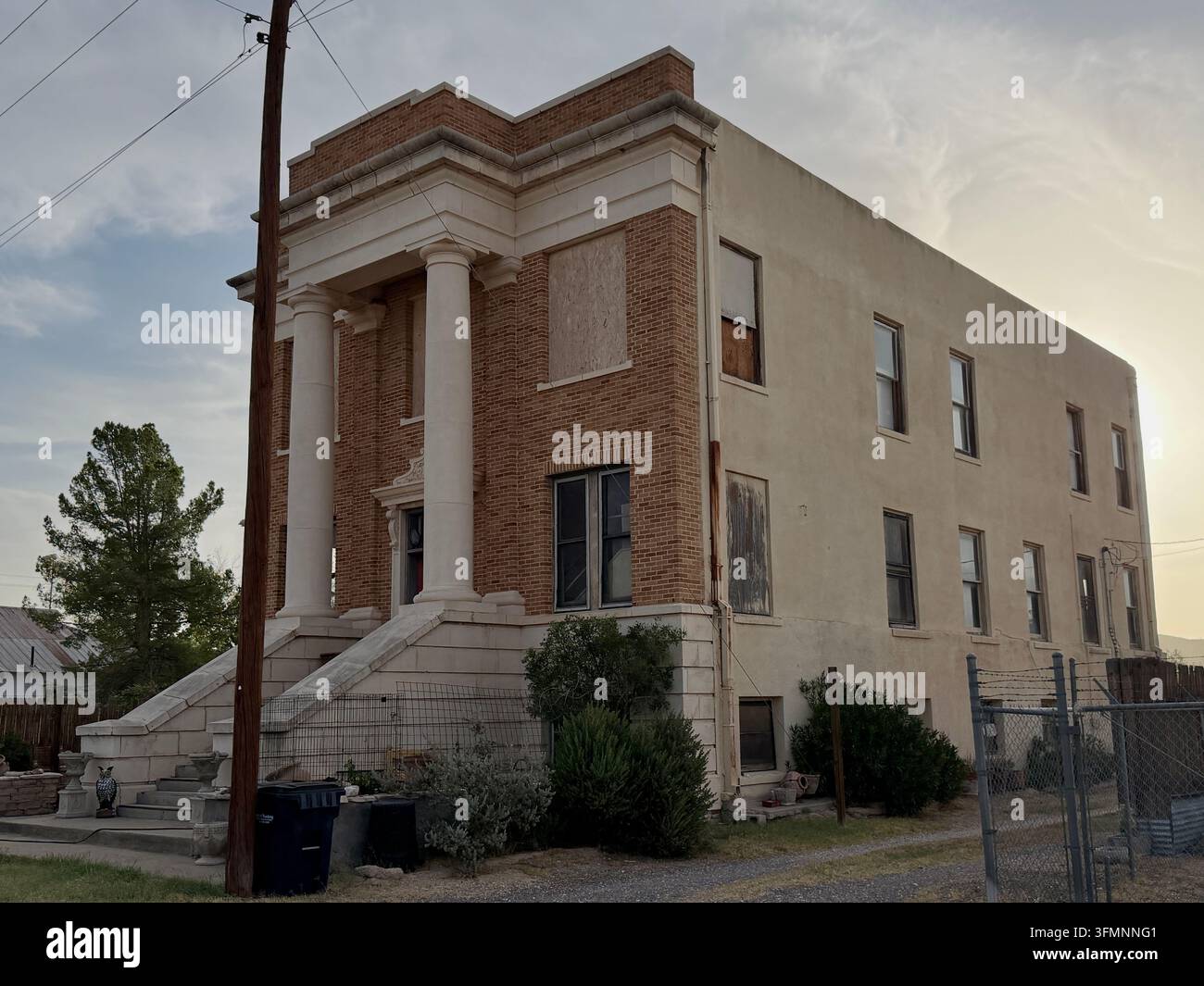 Sanderson, Terrell county, Texas, USA. 16th September, 2026. Random ...