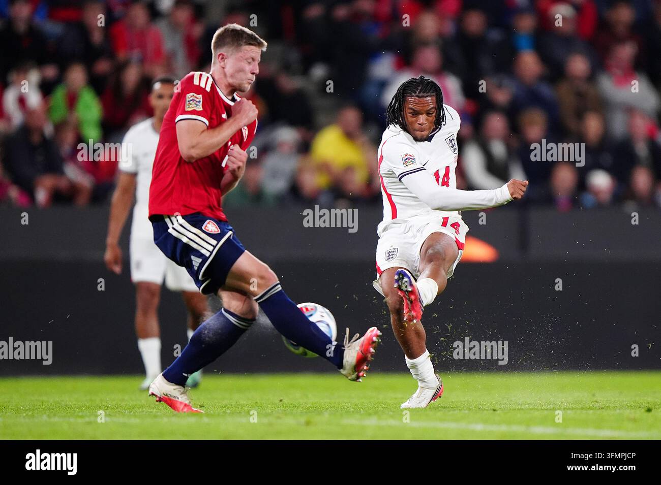 Nyoni Assists as Ngumoha and Munoz Feature in Nations League Nyoni Assists as Ngumoha and Munoz Feature in Nations League