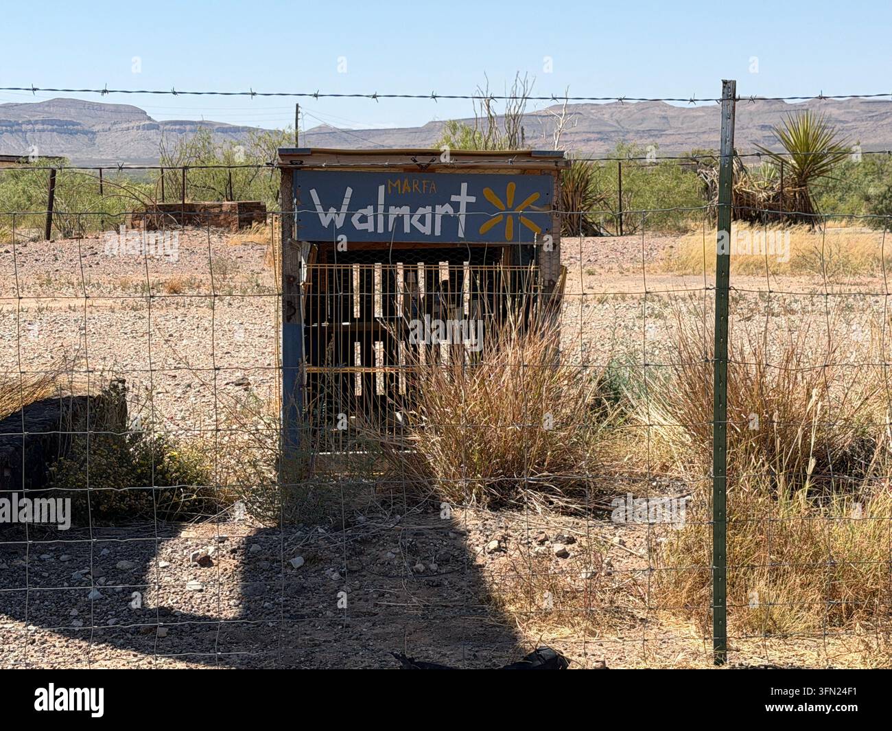 Lobo, Culberson County, Texas, USA. 18th September, 2026. Along U.S ...