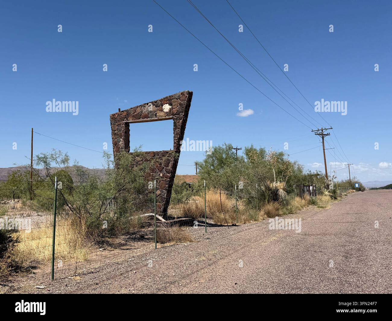 Lobo, Culberson County, Texas, USA. 18th September, 2026. Along U.S ...