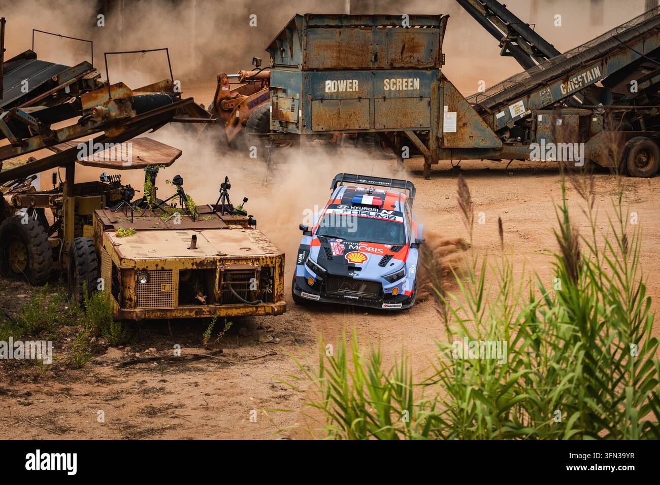 16 Adrien FOURMAUX, Alexandre CORIA, HYUNDAI i20 N Rally1, action ...