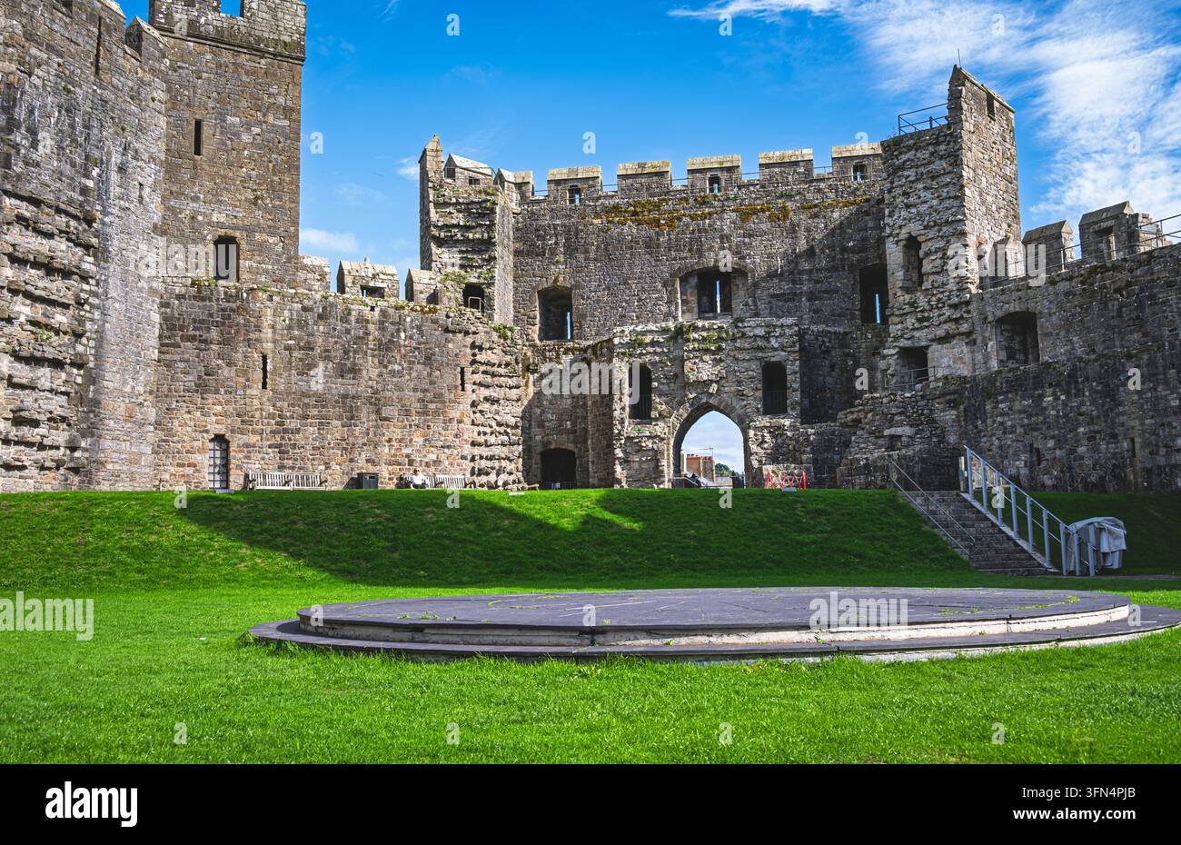 Circular stone monument on hi-res stock photography and images - Alamy