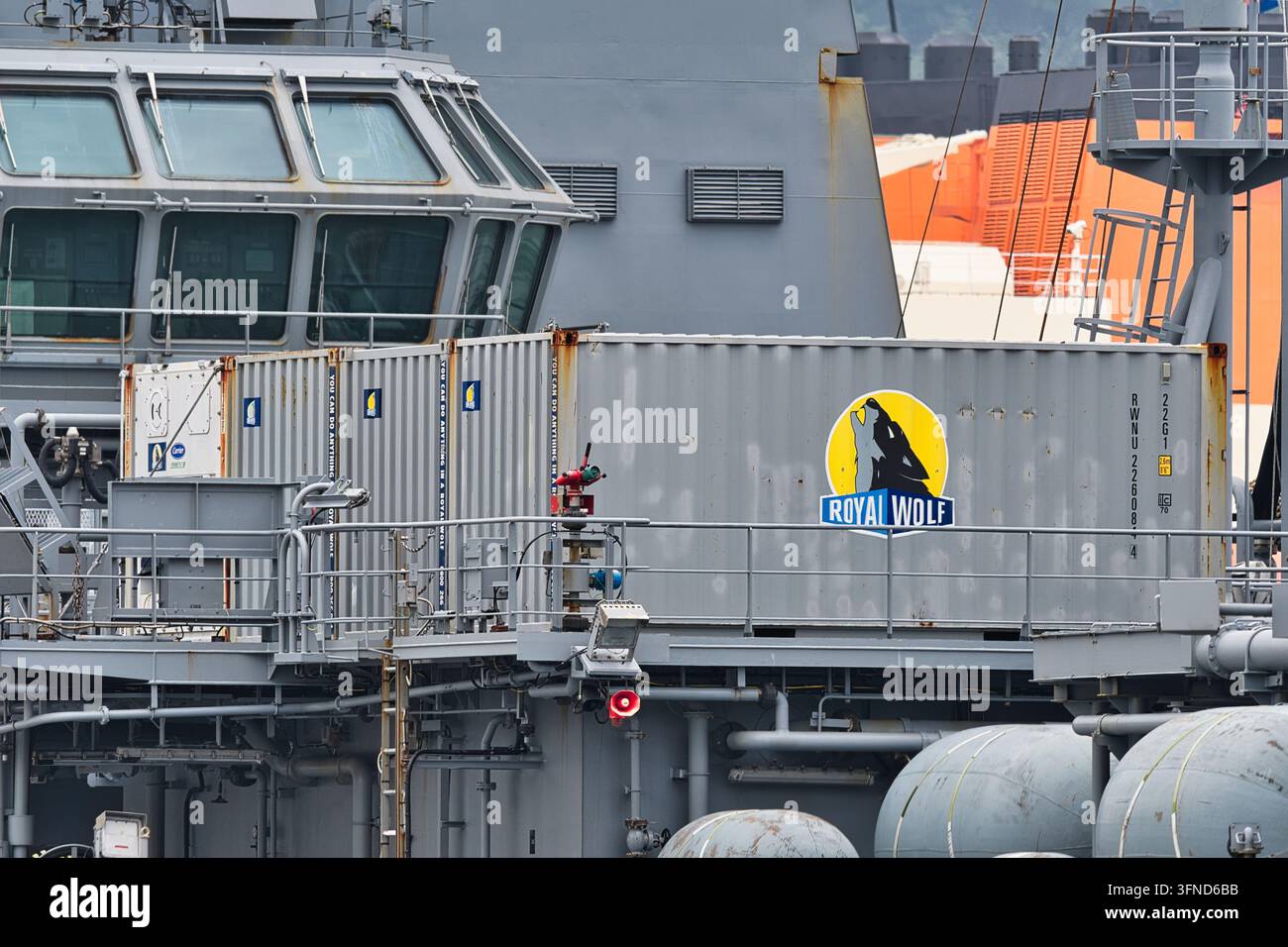 Royal Wolf 20-foot standard dry shipping containers aboard Royal New Zealand Navy HMNZS Aotearoa (A11) Stock Photo
