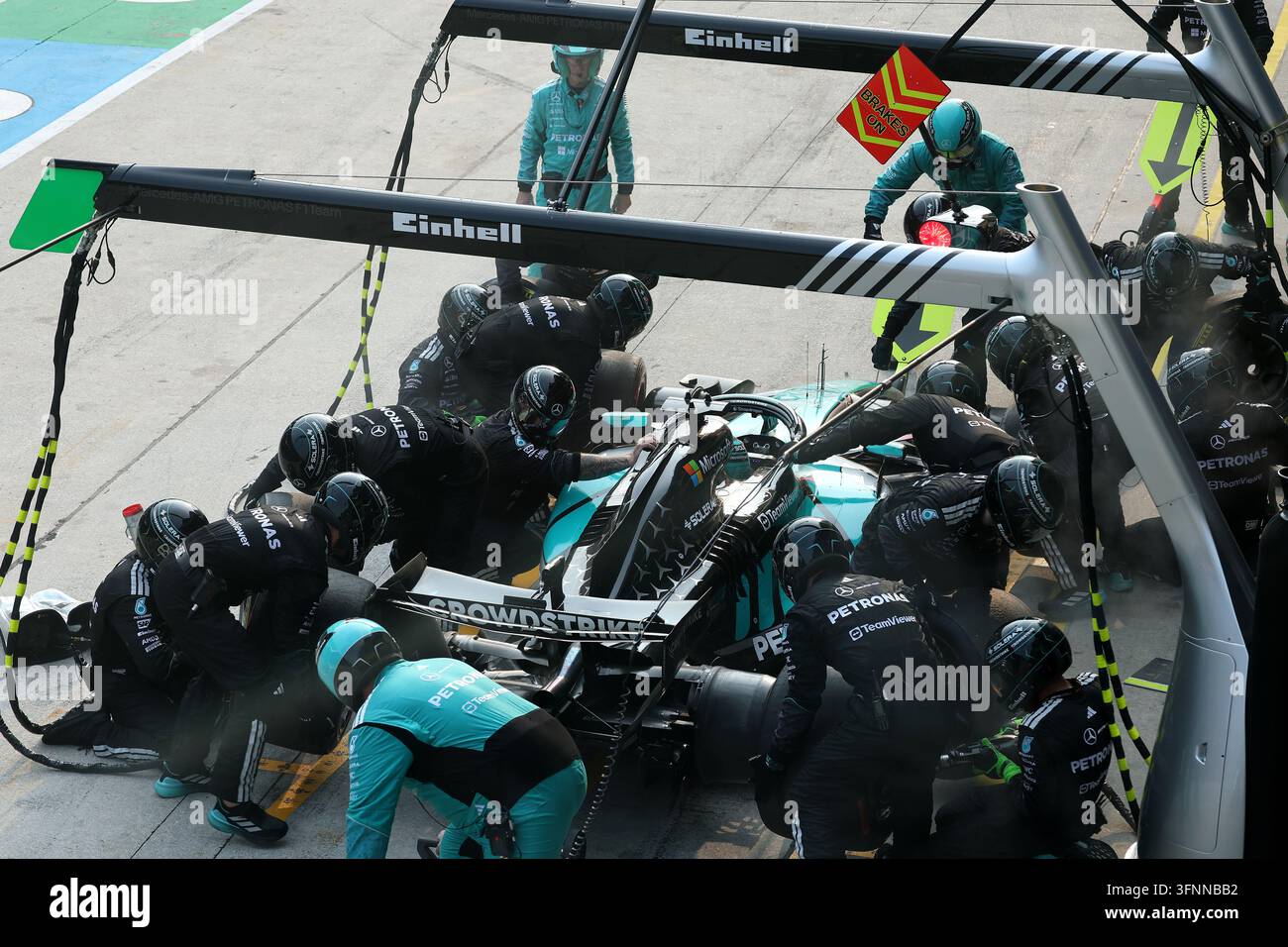 Bangka Racing Vector George Russell (GBR) Mercedes AMG Formula One Team W17 makes a pit stop ...