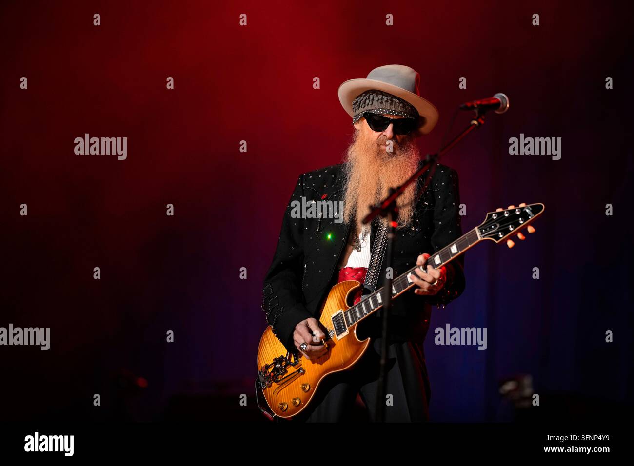 Billy F Gibbons performs at Buddy's Got the Blues: A 90th Birthday ...