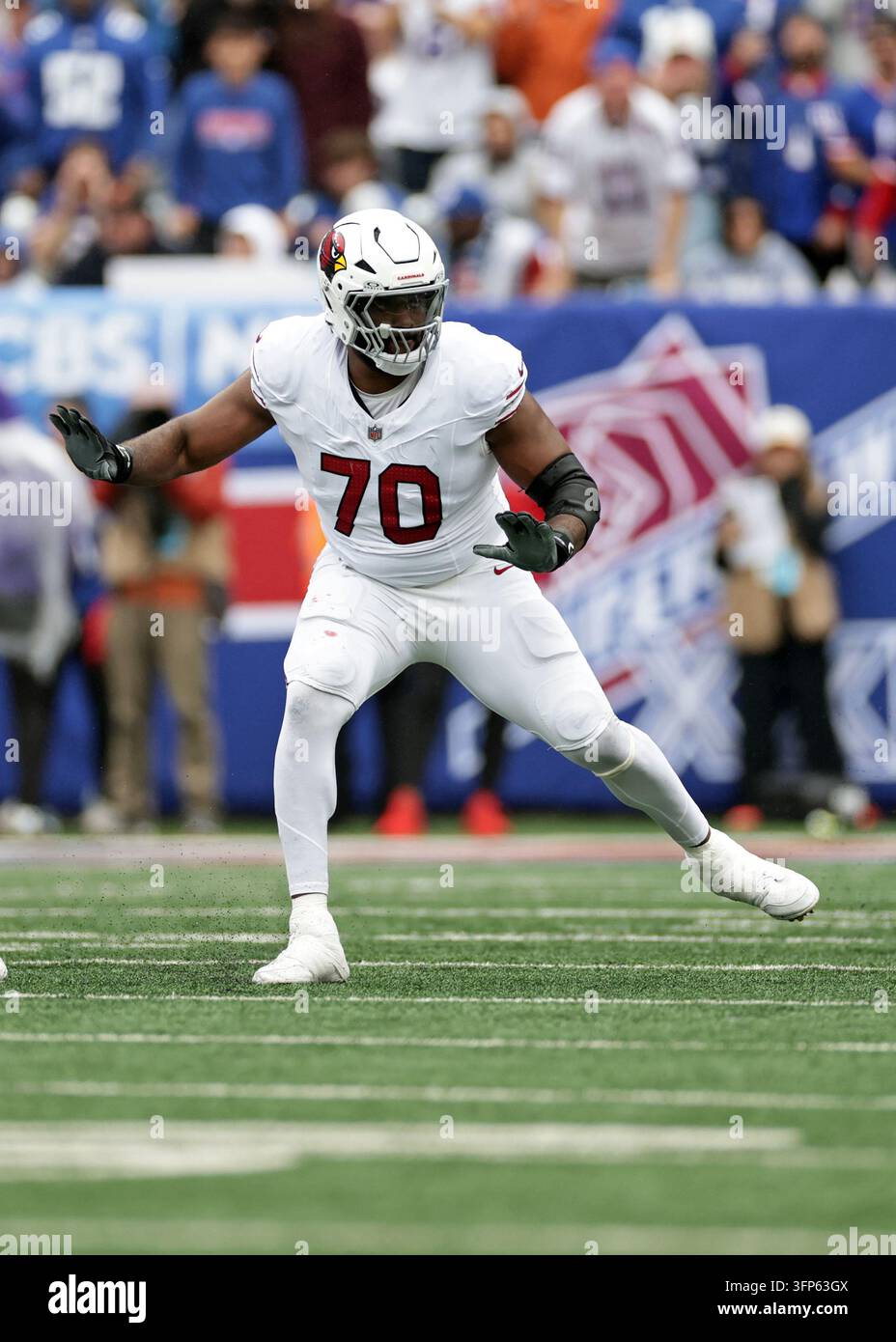 Arizona Cardinals offensive tackle Paris Johnson Jr. (70) defends ...