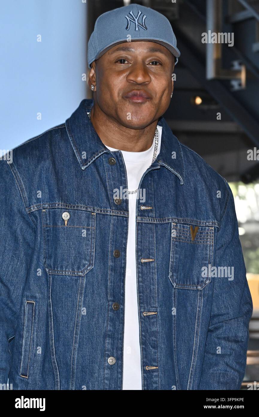 Actor and rapper LL COOL J visits the Empire State Building in ...