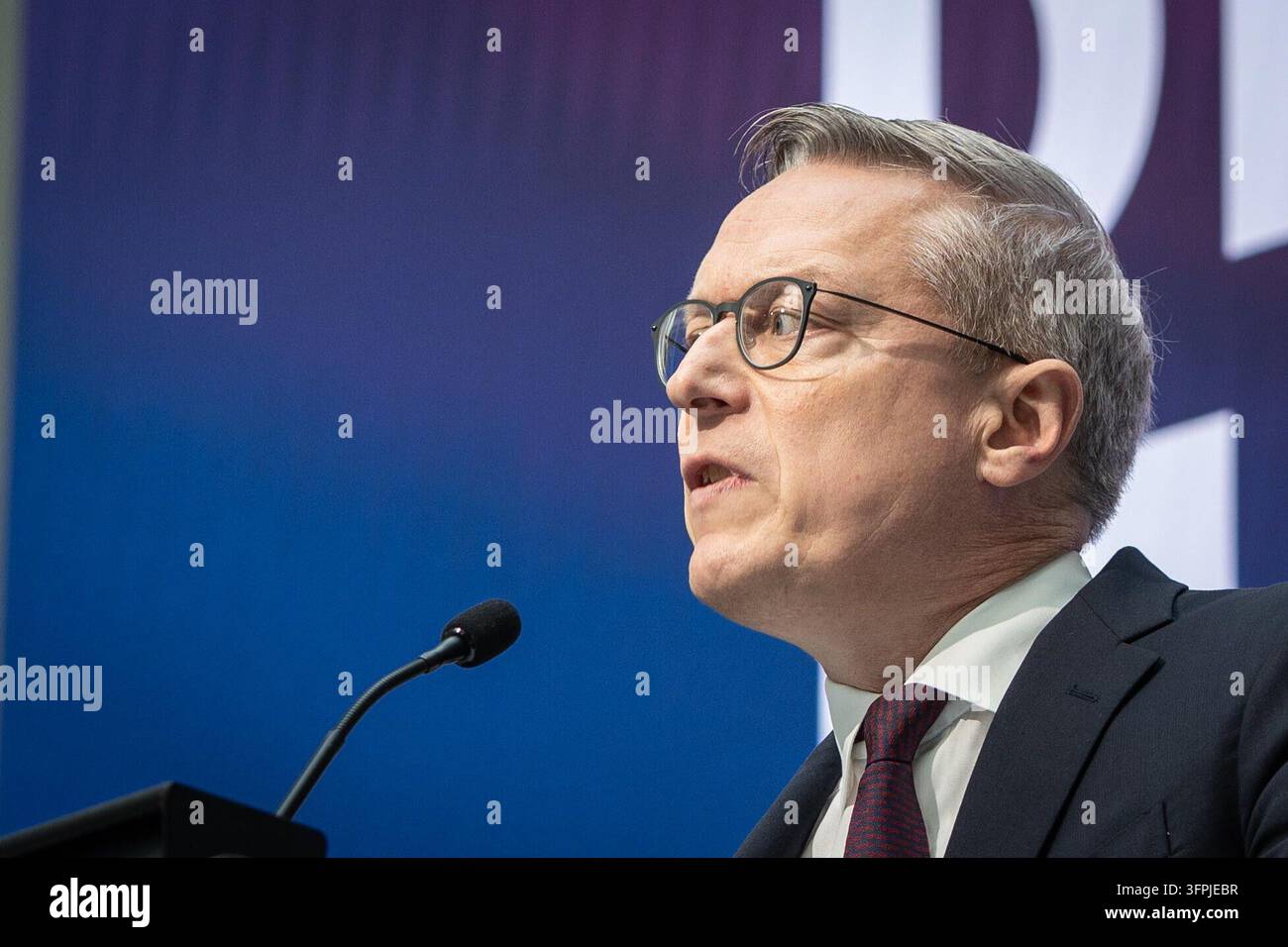 Federal Minister Karsten Wildberger Press Conference Presentation on ...