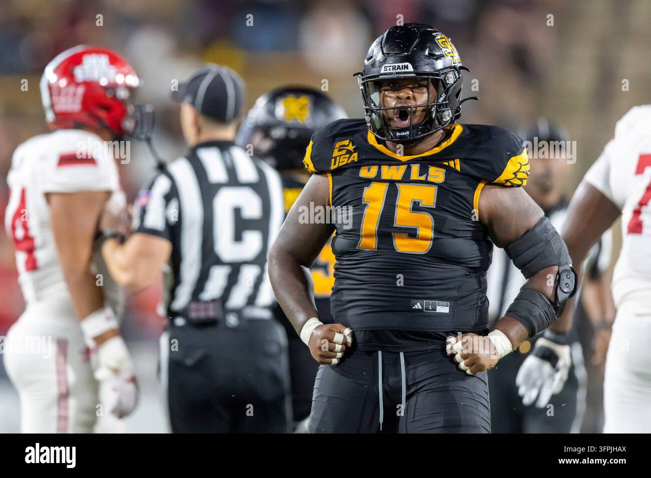 Kennesaw State defensive lineman Devin Morgan (15) celebrates a stop ...