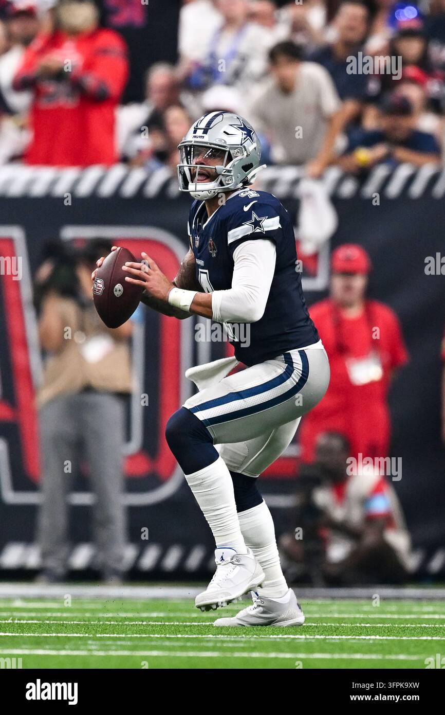 Dallas Cowboys quarterback Dak Prescott (4) looks to pass the ball ...