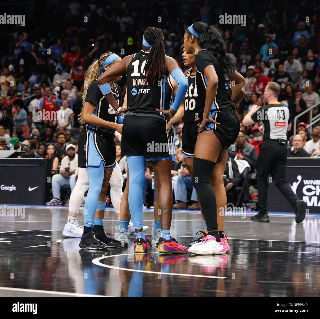 The New York Liberty take on the Atlanta Dream at State Farm Arena in ...