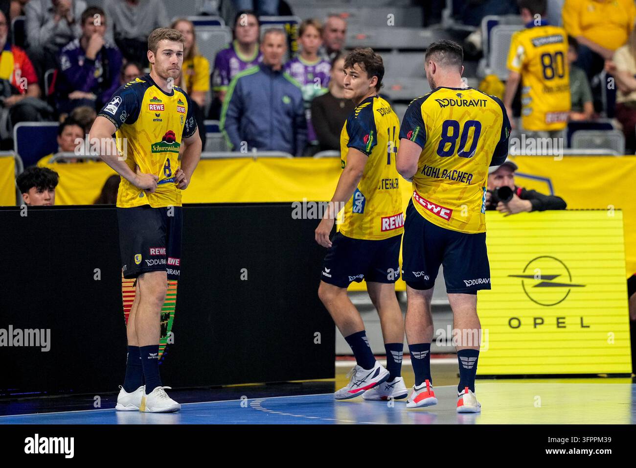 Se Rnl File from left: Tim Nothdurft (RNL, 8), Gino Steenaerts (RNL, 14), Jannik ...