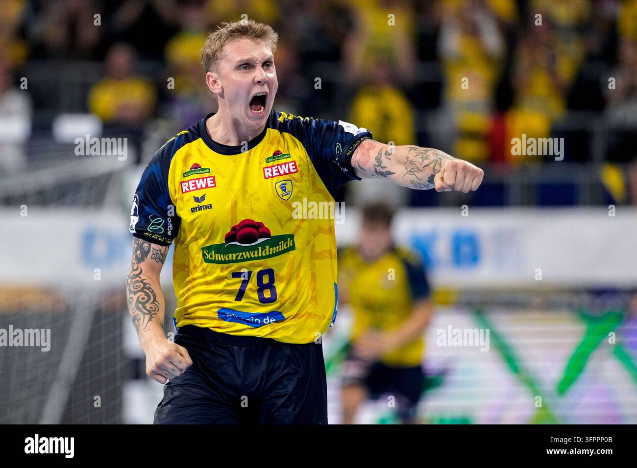 Se Rnl File Edwin Aspenbäck (RNL, 78), player of the Rhein-Neckar-Löwen, celebrates ...