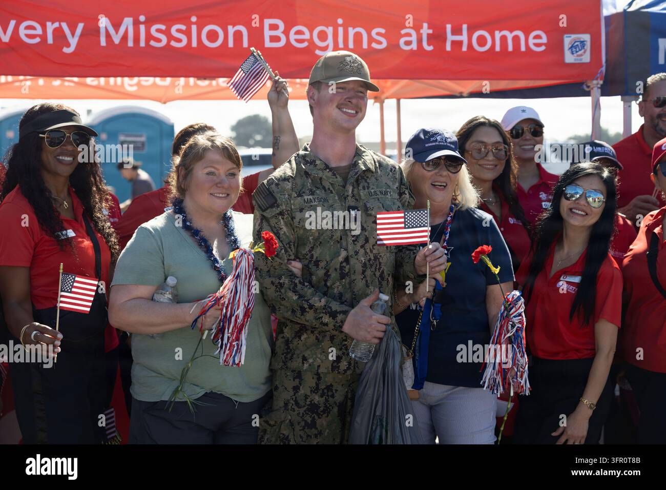U s navy military operation hi-res stock photography and images - Alamy