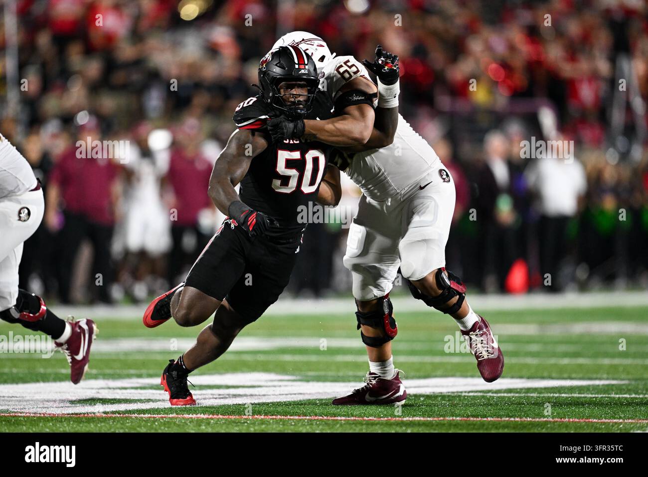 LOUISVILLE, KY - OCTOBER 09: Florida State Seminoles OL Andre Otto (65 ...