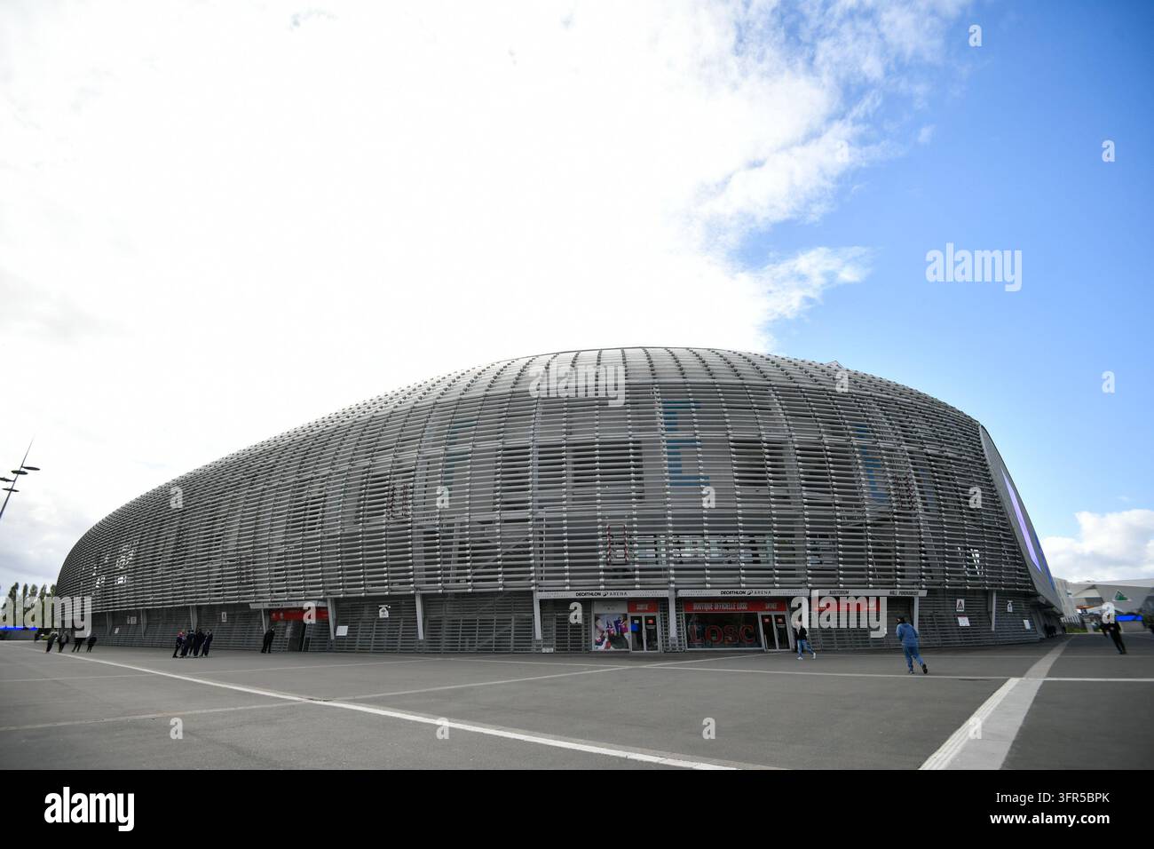 General View of Stade Pierre-Mauroy during Ligue 1 McDonald's match ...