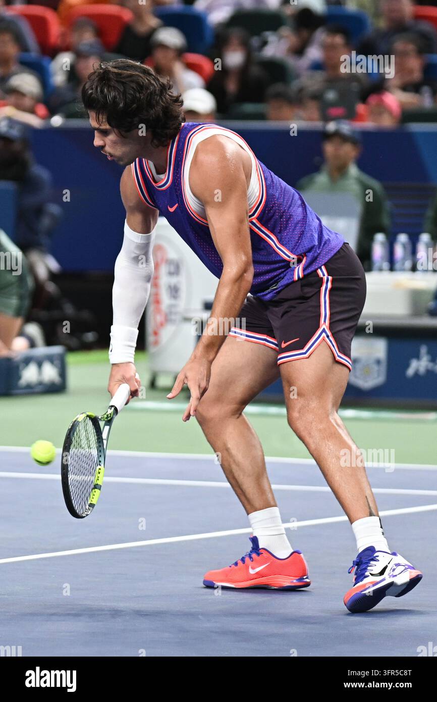Yi Zhou achieves career-best tennis result at Shanghai Masters Yi Zhou achieves career-best tennis result at Shanghai Masters