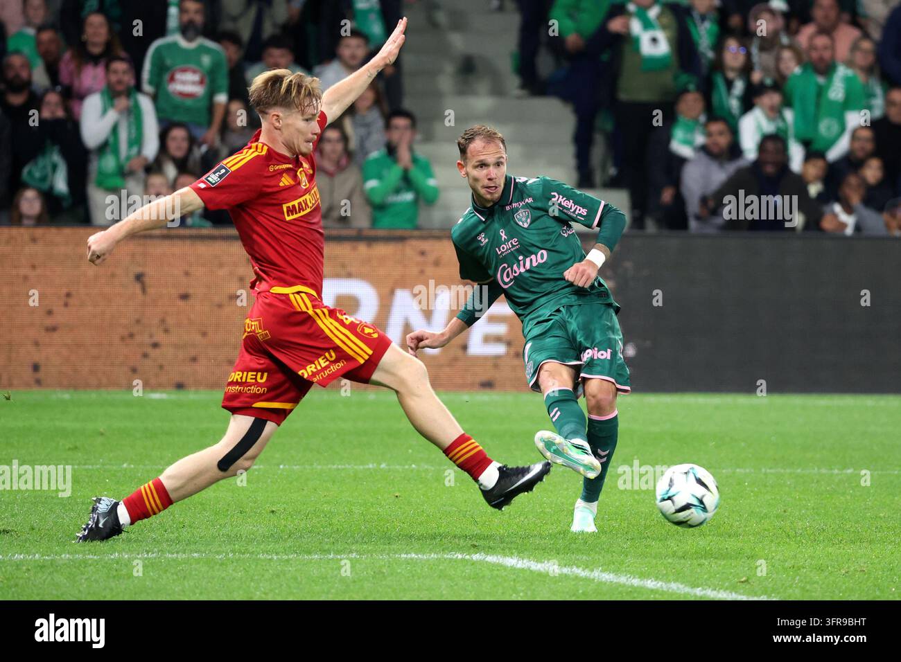 Irvin CARDONA de Saint Etienne during Ligue 2 BKT match between of ...
