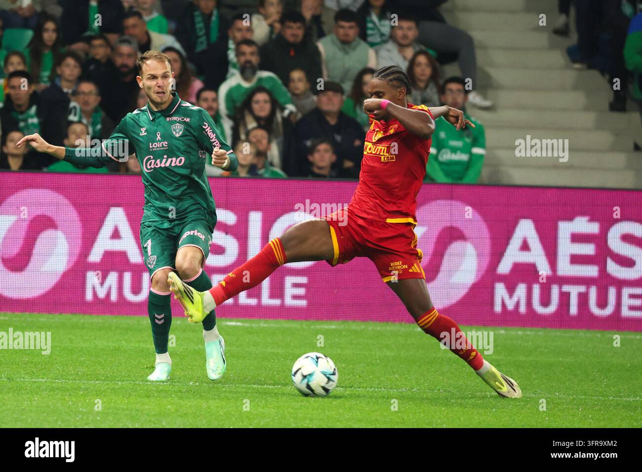 Irvin CARDONA de Saint Etienne during Ligue 2 BKT match between of ...