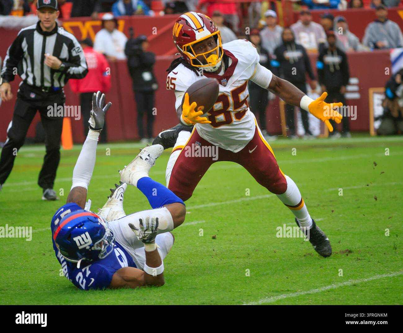 Commanders Vector October 11, 2026: Washington Commanders TE #85 Chigoziem Okonkwo is ...
